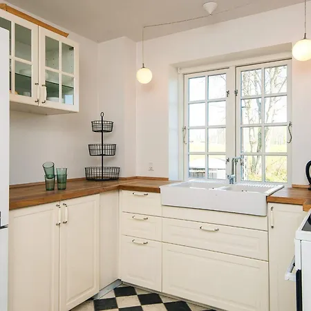 16 Person In Aabenraa-by Traum